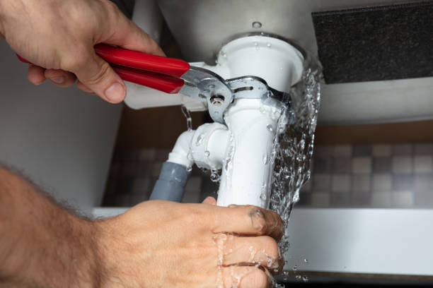 Best Sewage cleanup and water damage restoration  in Massapequa, NY
